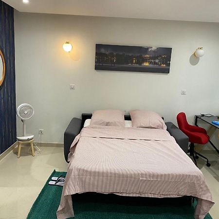 Plantiere - Studio Centre Quartier Queuleu - 2 Personnes Appartement Metz Buitenkant foto