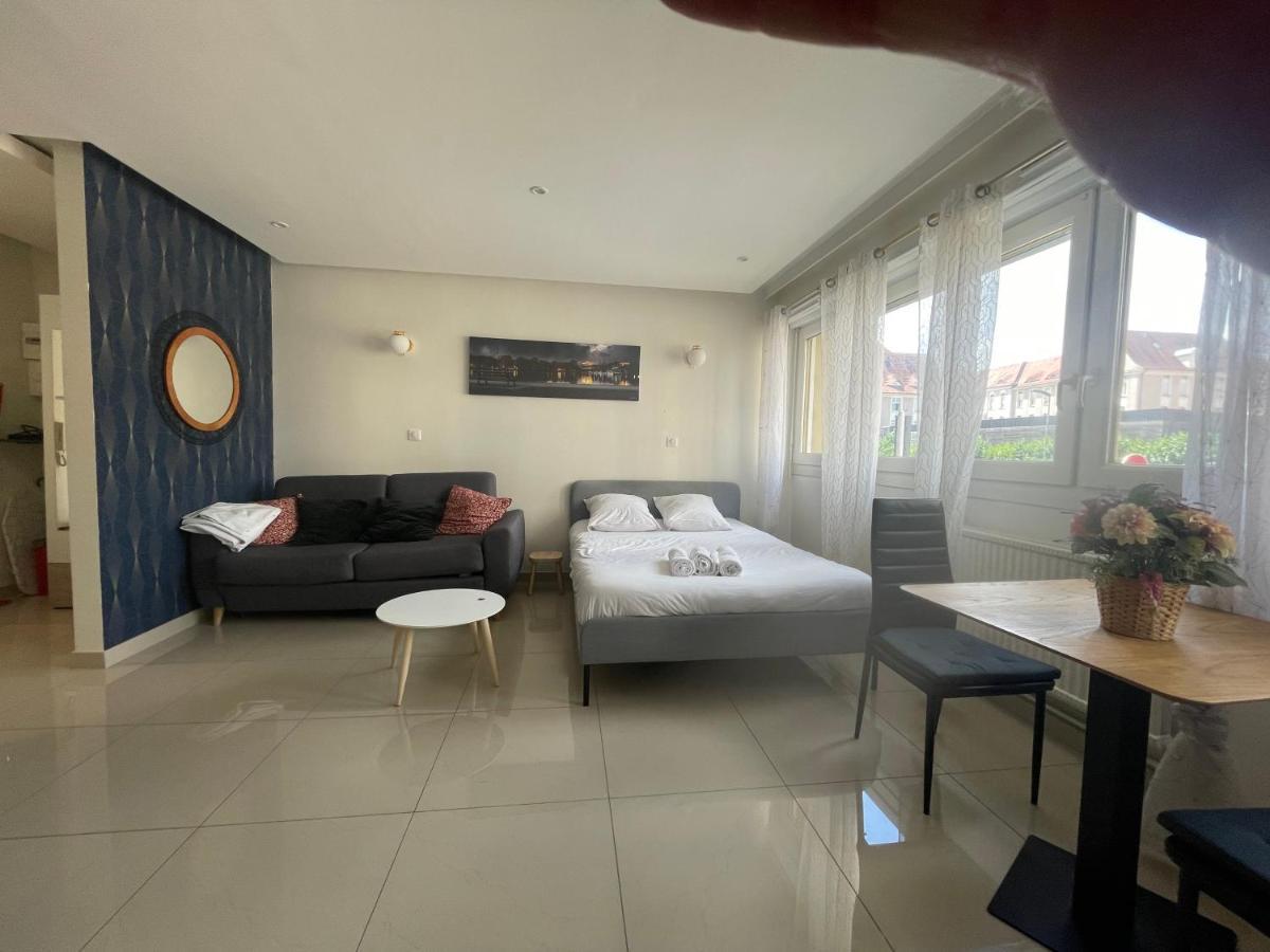 Plantiere - Studio Centre Quartier Queuleu - 2 Personnes Appartement Metz Buitenkant foto