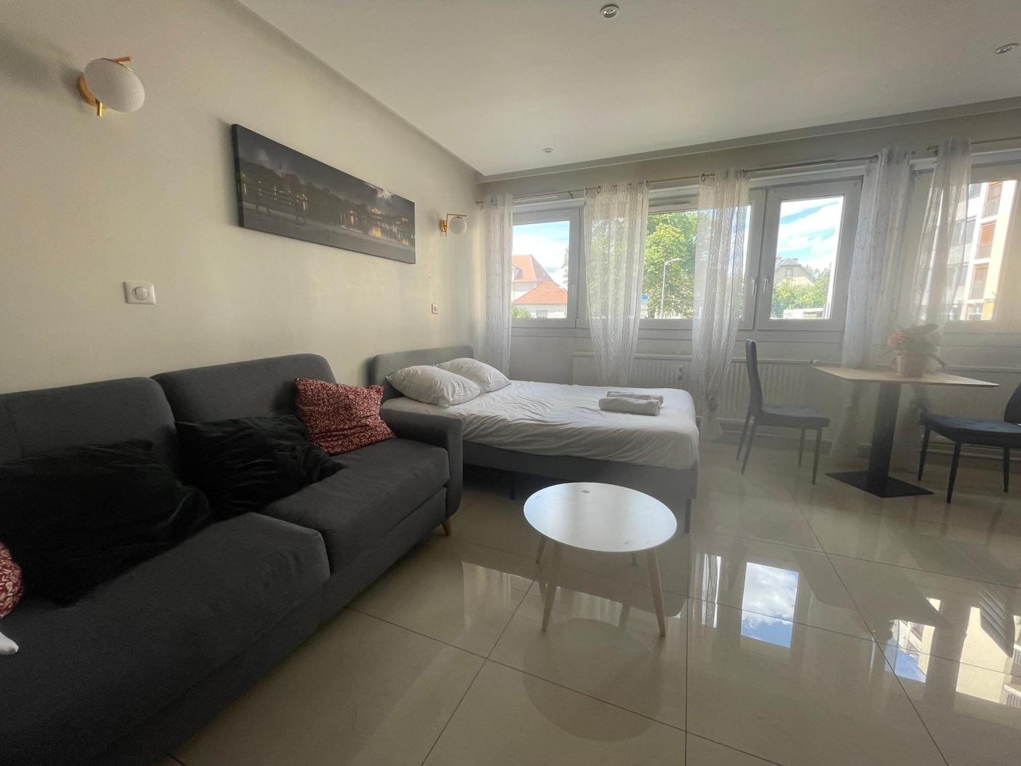 Plantiere - Studio Centre Quartier Queuleu - 2 Personnes Appartement Metz Buitenkant foto